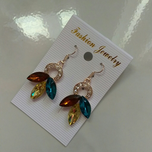 Exquisite Multicolor Crystal CZ Drop Earring - Picture 4 of 6
